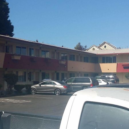 Travel Inn Oakland Exterior photo